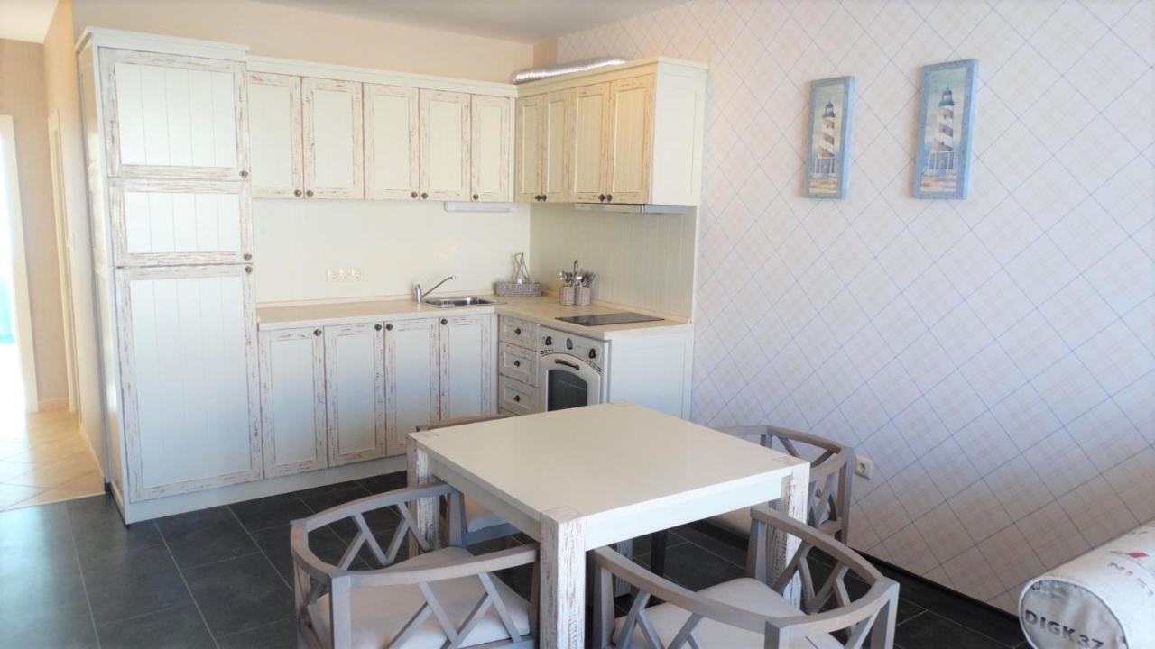 Captain'S Island Deluxe Chernomorets Dış mekan fotoğraf