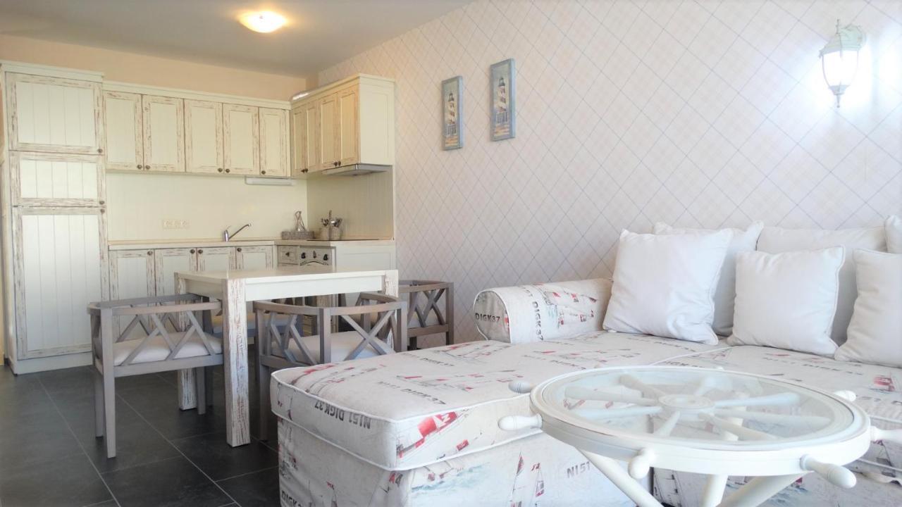 Captain'S Island Deluxe Chernomorets Dış mekan fotoğraf